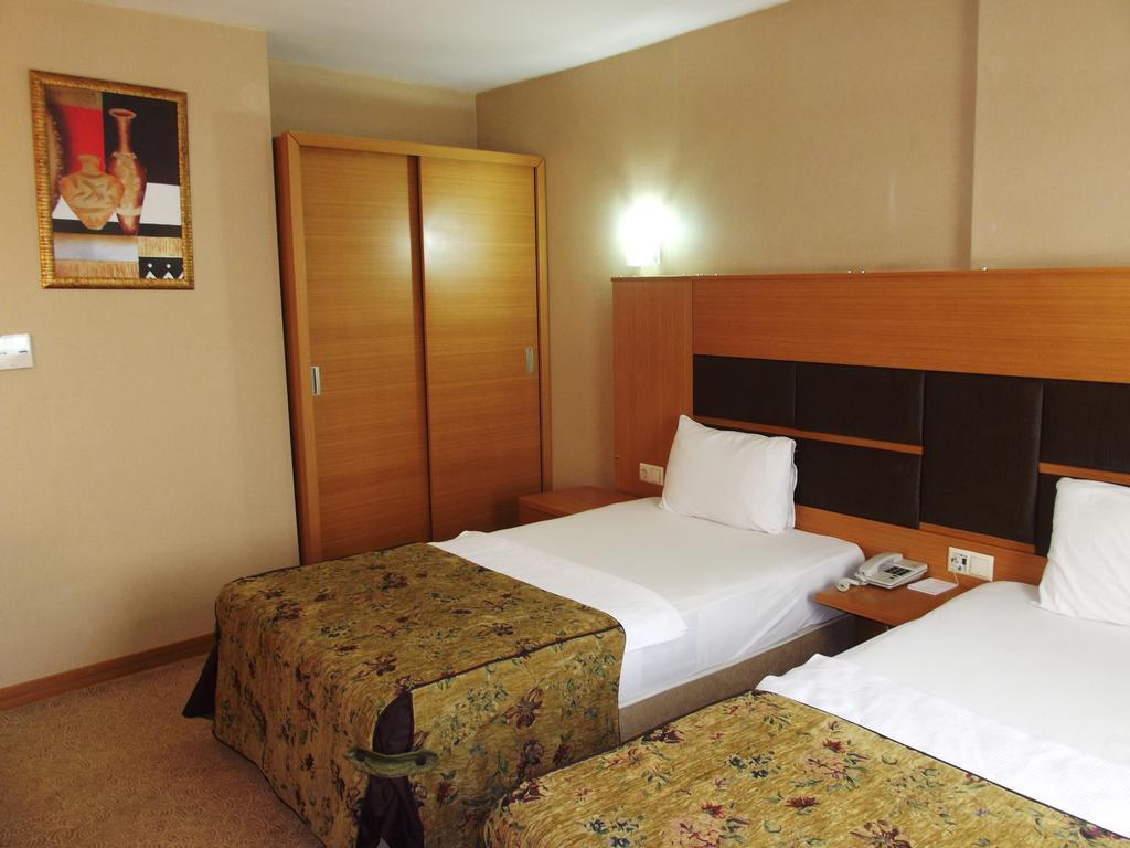 Pinar Elite Hotel Адана Номер фото